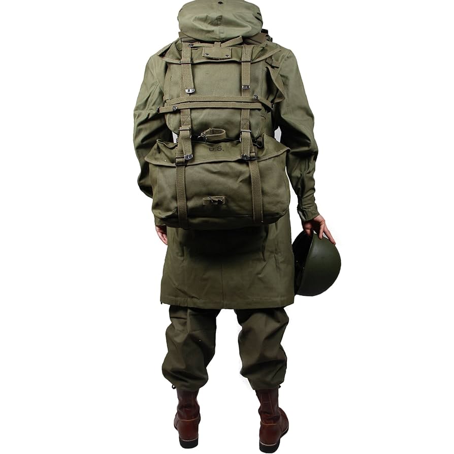 米空軍　制服　セット Amazon.co.jp: アメリカ軍 米軍 M47制服 1945装備 組み合わせ